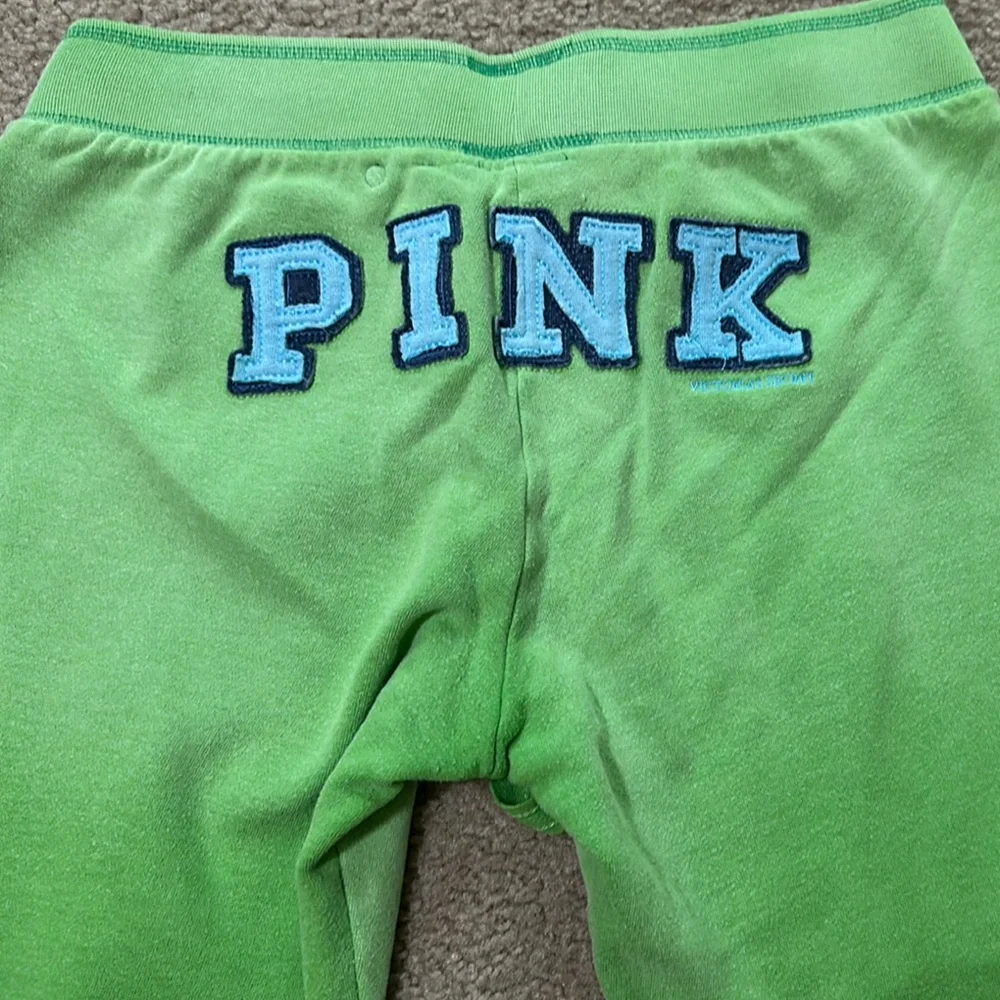PINK Victoria’s Secret Green Crop Sweatpants - Size M - Picture 5 of 7